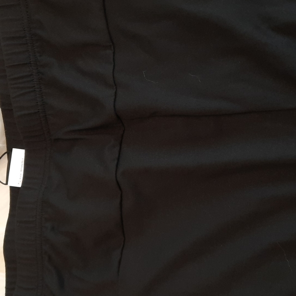 Nora Cora shorts & Joe Fresh top - Picture 3 of 10